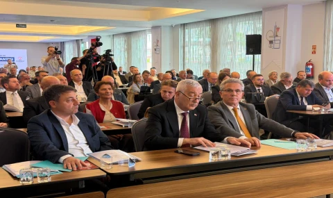 Ege Belediyeler Birliği’nde Yeni Dönem:  Başkan Tetik encümen üyeliğine yeniden seçildi