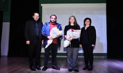 KUŞADASI’NDA ÖĞRENCİLERE SOSYAL GİRİŞİMCİLİK SEMİNERİ