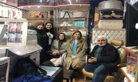 NAZİLLİ’DE AK KADINLARDAN ESNAF ZİYARETİ