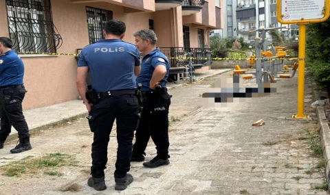 Cam silerken 4. kattan düşen adam hayatını kaybetti