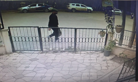 Didim'de "polisiz" diyerek dolandırdılar, kaçarken kaza yapınca yakalandılar