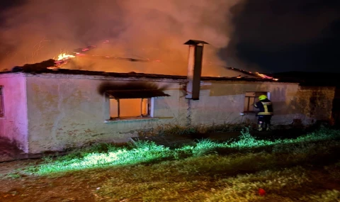Kuyucak’ta Gece Yarısı Yangını: Müstakil Ev Küle Döndü