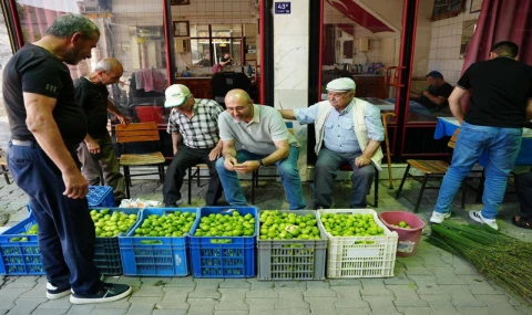 Başkan Zencirci İlek Pazarında Üreticilerle Buluştu