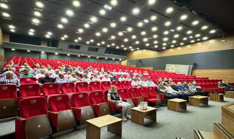 Kaymakam Küpeli Kan Başkanlığında Muhtarlara Eğitim Güvenliği ve Siber Güvenlik Semineri