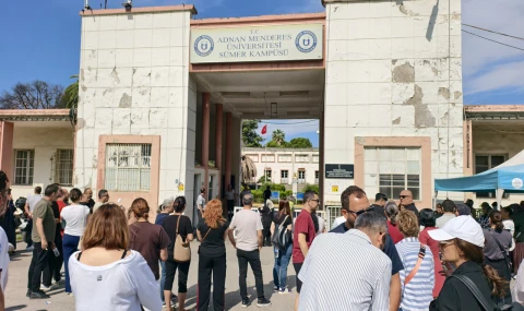 YKS HEYECANI BAŞLADI: ADAYLAR GELECEKLERİ İÇİN TER DÖKÜYOR