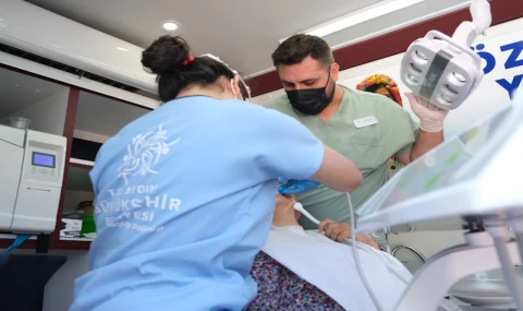 BAŞKAN ÇERÇİOĞLU AĞIZ VE DİŞ SAĞLIĞI HİZMETLERİNİ EFELER, DİDİM VE İNCİRLİOVA’DA VATANDAŞLARLA BULUŞTURDU