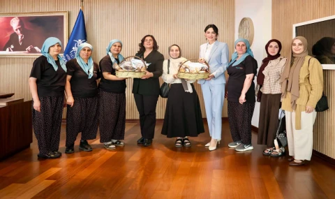 Başkan Çerçioğlu, Nazillili Kadın Girişimci Sevgül Batur’u Ağırladı