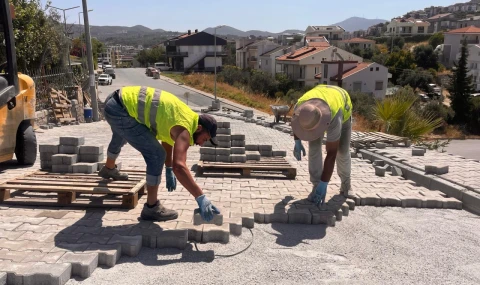 KADINLAR DENİZİ MAHALLESİ'NDE 2 BİN METREKARELİK YOL YENİLEME ÇALIŞMASI BAŞLADI