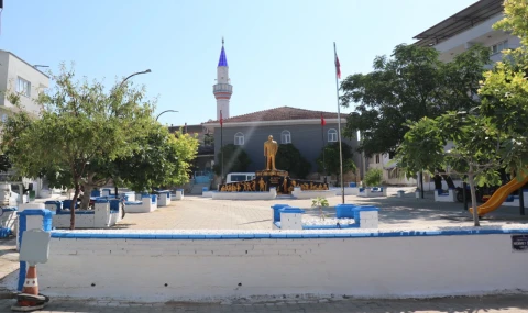 YAZIKENT ATATÜRK MEYDAN PARKI'NDA PEYZAJ VE ÇEVRE DÜZENLEME ÇALIŞMALARI TAMAMLANDI