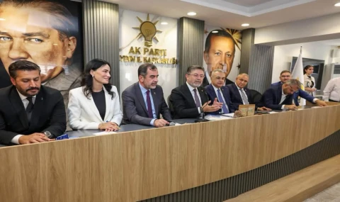 BAKAN YUMAKLI, AYDIN’DA AK PARTİ TEŞKİLATIYLA BULUŞTU