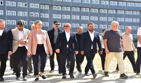 Vali Varol’dan Nazilli Külliye Camisi’ne Ziyaret