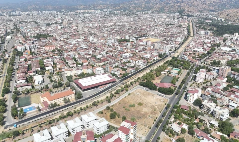 Başkan Tetik yeni asfaltı direksiyon başında test etti
