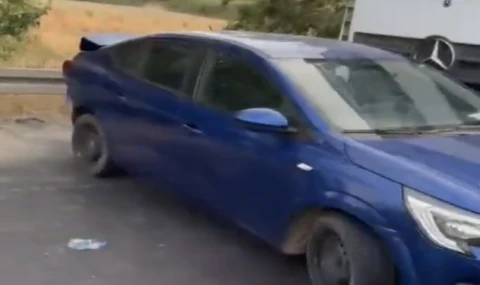 Devlet Karayolunda Kaza: Otomobil Sürücüsü Yaralandı