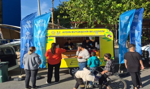 BAŞKAN ÇERÇİOĞLU’NUN İÇLERİ ISITAN İKRAMI BU YIL DA VATANDAŞLAR VE PAZARCI ESNAFLARIYLA BULUŞUYOR