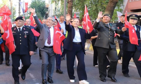 Başkan Ertuğrul Tetik’ten Atatürk’ün Nazilli’ye Gelişinin 89. Yıl Dönümünde Anlamlı Mesaj