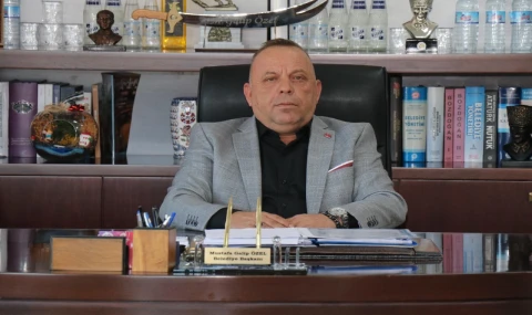 Başkan Galip Özel’den zeytin fiyatlarına tepki:  “Çiftçinin bir yıllık emeği bir bardak çay parasına satılamaz”