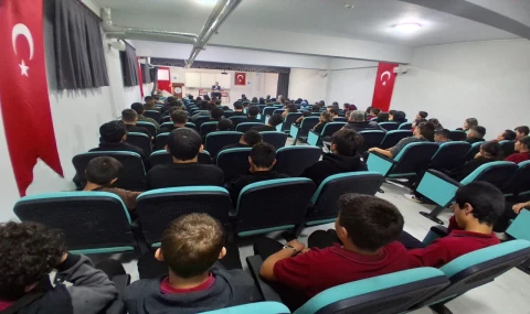 Bozdoğan'da öğrencilere camilerin toplumsal hayattaki önemi anlatıldı