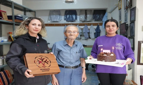 İğne iplikle geçen 67 yıla Başkan Zencirci'den vefa
