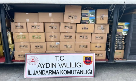 Şehirlerarası otobüste kaçak incir ele geçirildi