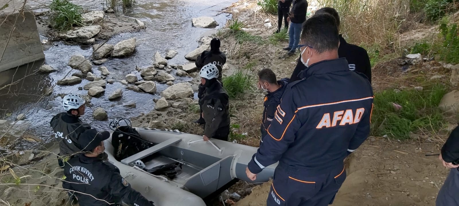  Menderes Nehri'nde kaybolan yaşlı adamı arama çalışmaları sürüyor