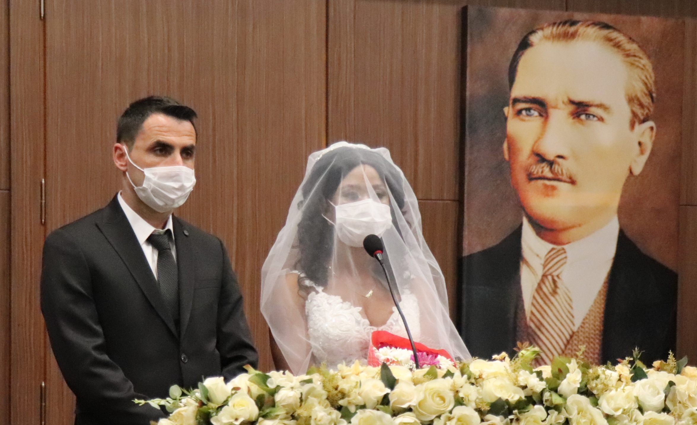 Fildişili gelin, 2 yıl sonra ablasını da aynı kentte gelin olarak getirdi